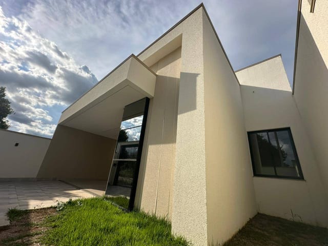 Casa com 250m² 3 quartos e 1 banheiro, à venda, no bairro Aquarela das Artes em Sinop