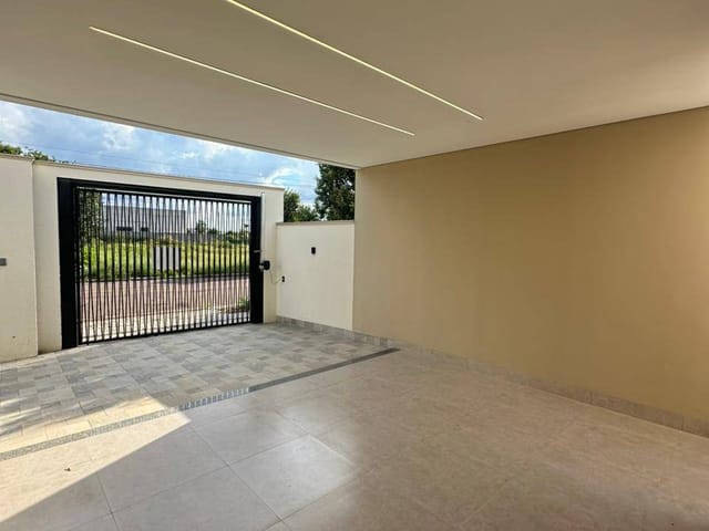Casa com 250m² 3 quartos e 1 banheiro, à venda, no bairro Aquarela das Artes em Sinop