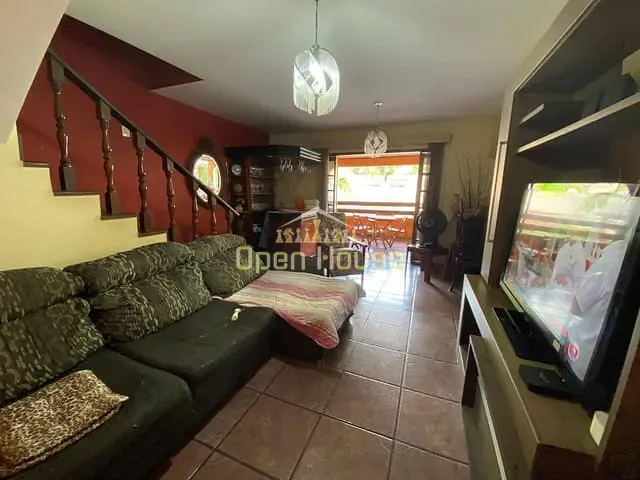Casa com 314m² 3 quartos e 5 banheiros, à venda, no bairro Morada da Granja em Barra Mansa