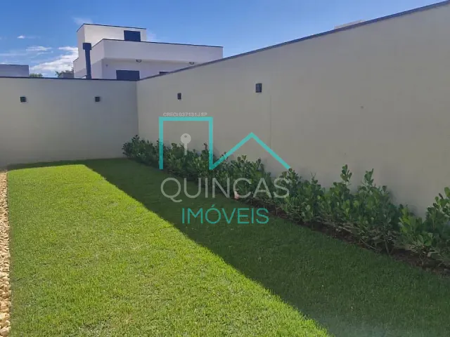 Casa com 300m² 3 quartos e 5 banheiros, à venda, no bairro Medeiros em Jundiaí