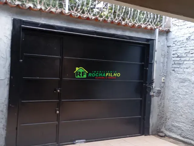 Casa com 300m² 3 quartos e 4 banheiros, à venda ou para alugar, no bairro Tabuleta em Teresina