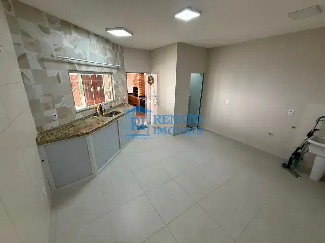 Casa com 180m² 2 quartos e 2 banheiros, à venda ou para alugar, no bairro Araçatiba em Maricá