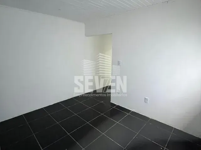 Casa com 125m² 1 quarto e 1 banheiro, à venda, no bairro Parque Jaraguá em Bauru