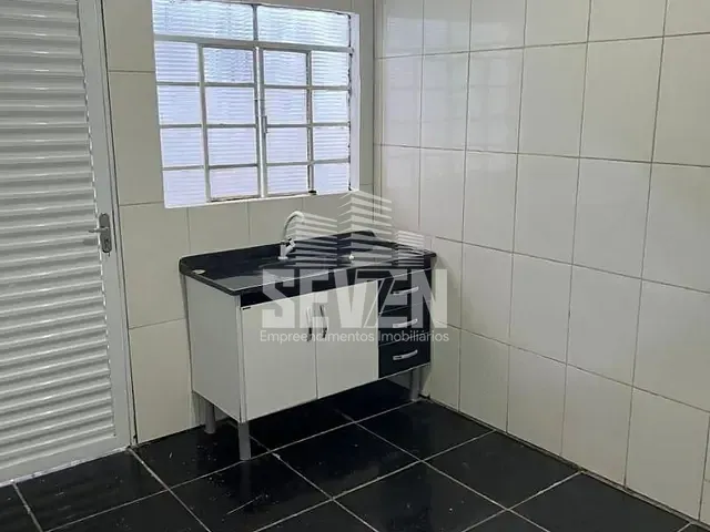 Casa com 125m² 1 quarto e 1 banheiro, à venda, no bairro Parque Jaraguá em Bauru