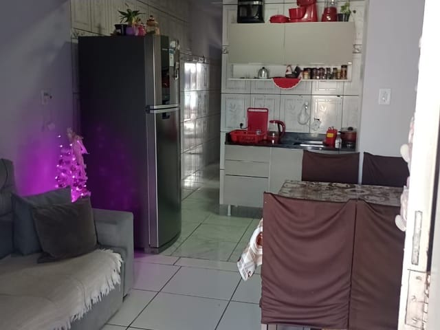 Casa com 125m² 2 quartos e 1 banheiro, à venda, no bairro Três Vendas em Pelotas