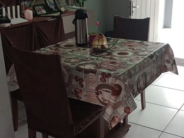 Casa com 125m² 2 quartos e 1 banheiro, à venda, no bairro Três Vendas em Pelotas