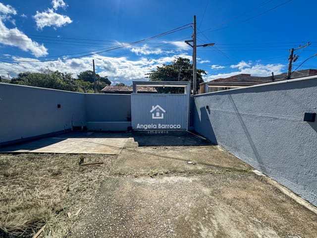 Casa 2 quartos e 3 banheiros, para alugar, no bairro Jardim Atlântico Leste (Itaipuaçu) em Maricá