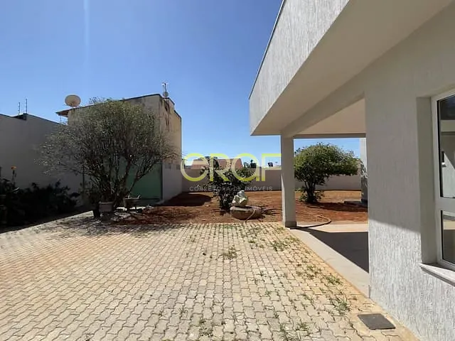 Casa com 900m² 3 quartos e 3 banheiros, à venda, no bairro Setor Primavera em Formosa