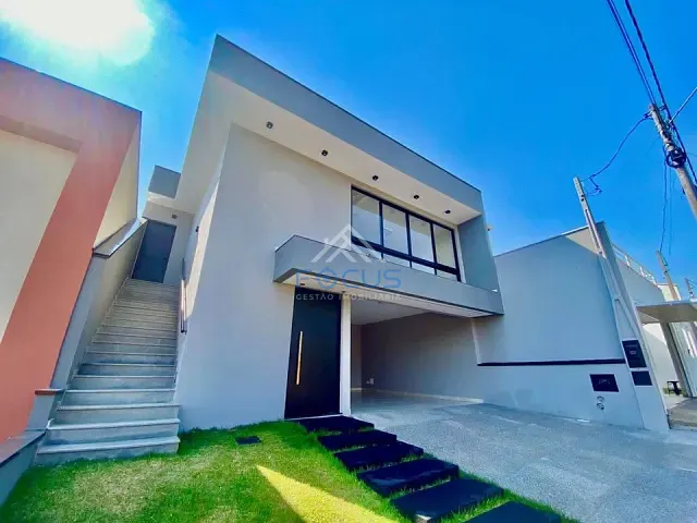Casa com 250m² 3 quartos e 3 banheiros, à venda, no bairro Parque Cecap em Jundiaí