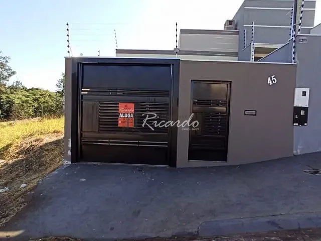 Casa com 121m² 3 quartos e 1 banheiro, à venda, no bairro Residencial Tozzi em Arapongas