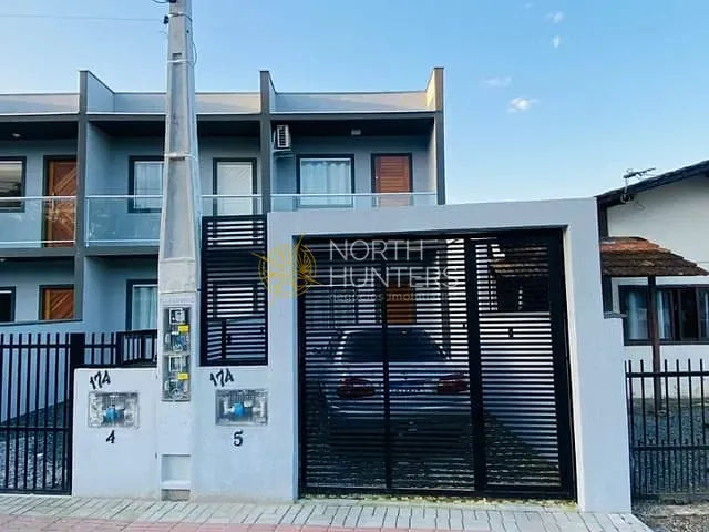 Casa com 92m² 2 quartos e 2 banheiros, à venda, no bairro Rio Bonito (Pirabeiraba) em Joinville