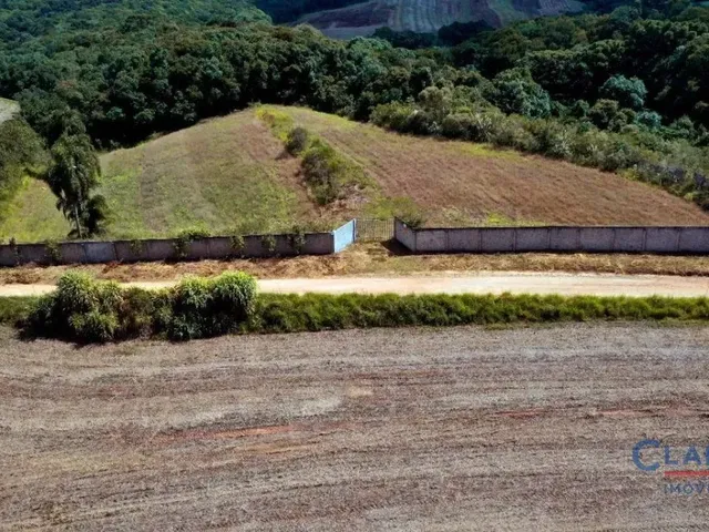 Casa à venda, no bairro Colônia Figueiredo em Campo Largo