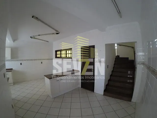 Casa com 363m² 3 quartos e 2 banheiros, à venda, no bairro Vila Maracy em Bauru