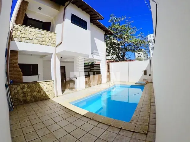 Casa com 363m² 3 quartos e 2 banheiros, à venda, no bairro Vila Maracy em Bauru