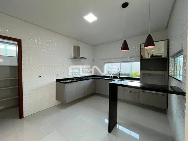 Casa 3 quartos e 4 banheiros, à venda, no bairro Cascalheira em Camaçari