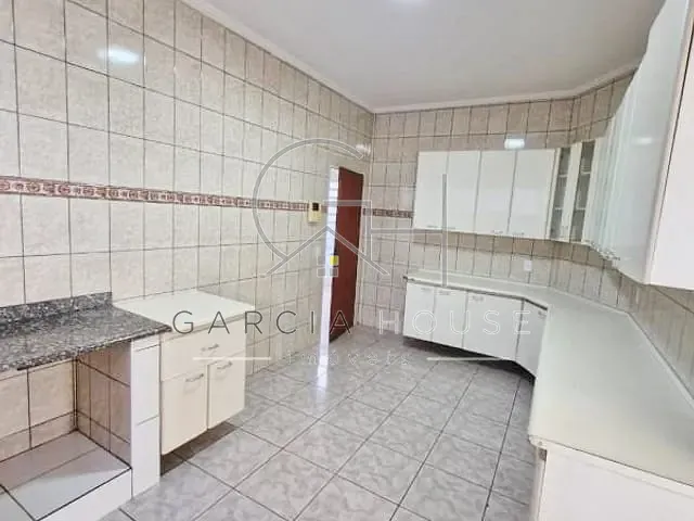 Casa com 300m² 4 quartos e 4 banheiros, à venda, no bairro Parque Industrial Lagoinha em Ribeirão Preto