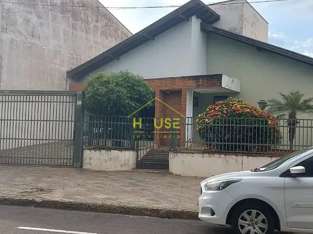 Casa com 473m² 3 quartos e 5 banheiros, à venda, no bairro Vale do Sol em Votuporanga