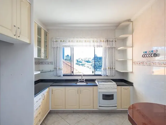 Casa com 434m² 3 quartos e 2 banheiros, à venda, no bairro Mossunguê em Curitiba