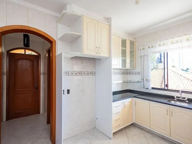 Casa com 434m² 3 quartos e 2 banheiros, à venda, no bairro Mossunguê em Curitiba
