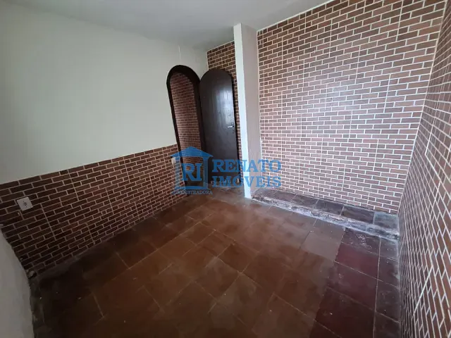 Casa 2 quartos e 1 banheiro, para alugar, no bairro Barra de Maricá em Maricá