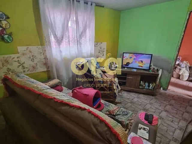 Casa com 136m² 5 quartos e 2 banheiros, à venda, no bairro Barragem em Pelotas