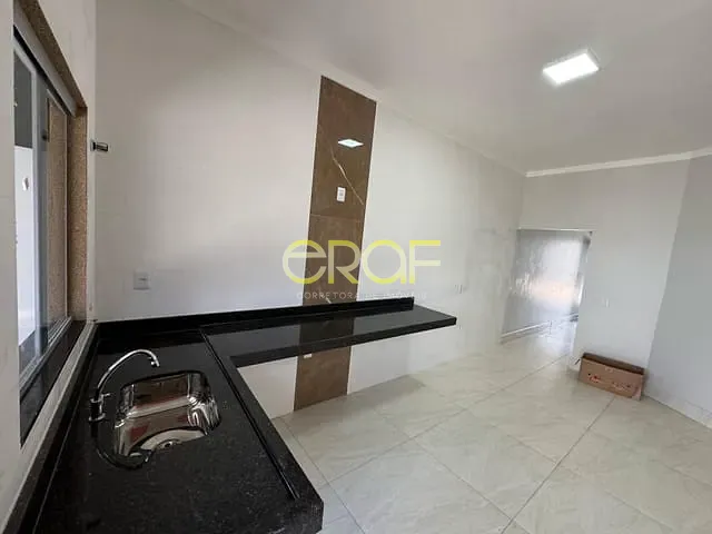 Casa com 262m² 3 quartos e 2 banheiros, à venda, no bairro Parque Lago em Formosa