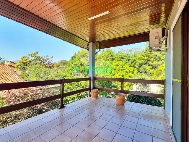 Casa com 300m² 3 quartos e 3 banheiros, à venda, no bairro Urbanova I em São José dos Campos