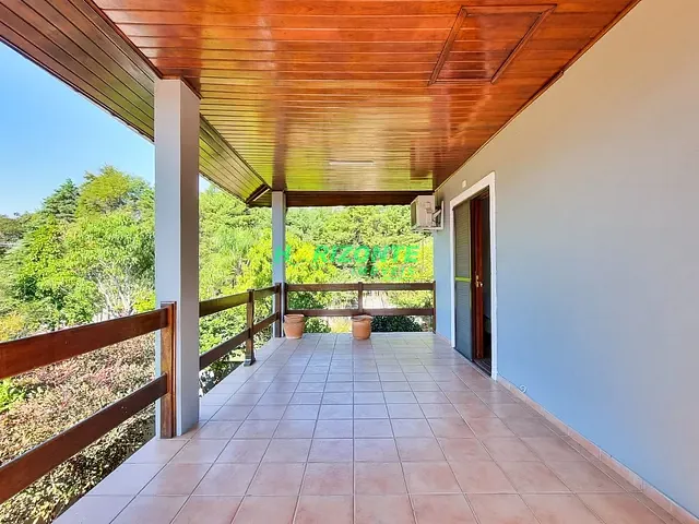 Casa com 300m² 3 quartos e 3 banheiros, à venda, no bairro Urbanova I em São José dos Campos