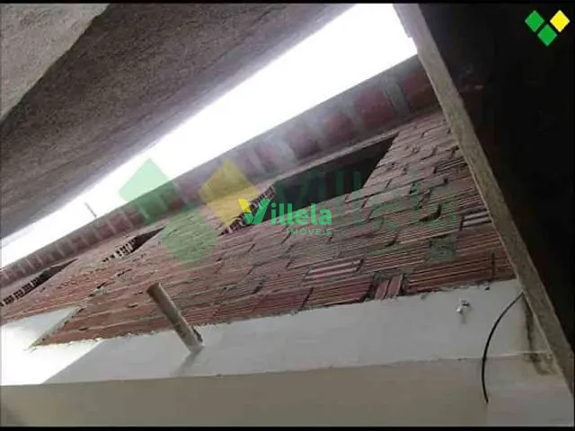 Casa à venda, no bairro Jardim Itaquá em Itaquaquecetuba