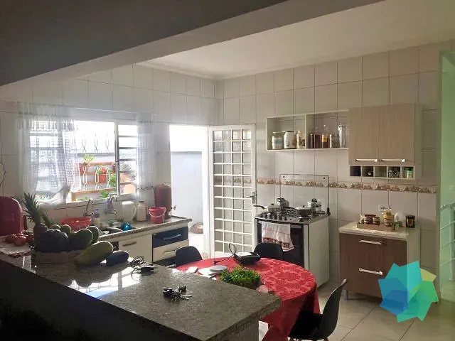 Casa com 150m² 3 quartos e 2 banheiros, à venda, no bairro Jardim Santa Rita em Salto