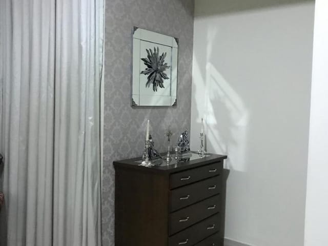 Casa com 311m² 3 quartos e 2 banheiros, à venda, no bairro Centro em Cambé