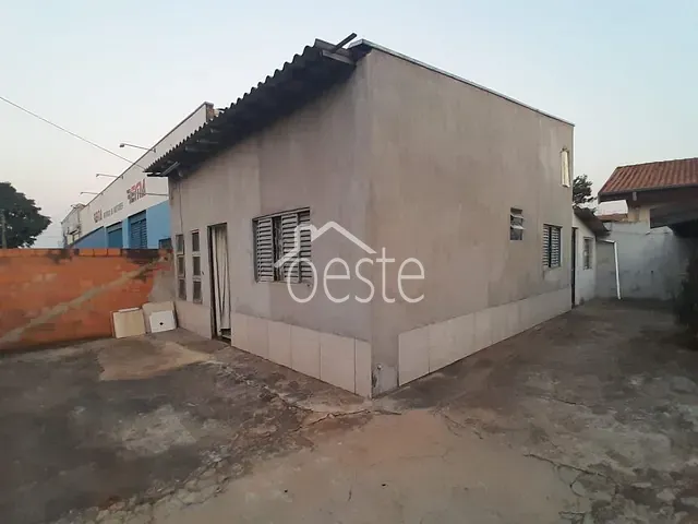 Casa com 179m² 2 quartos e 1 banheiro, à venda, no bairro Jardim Brasília em Americana