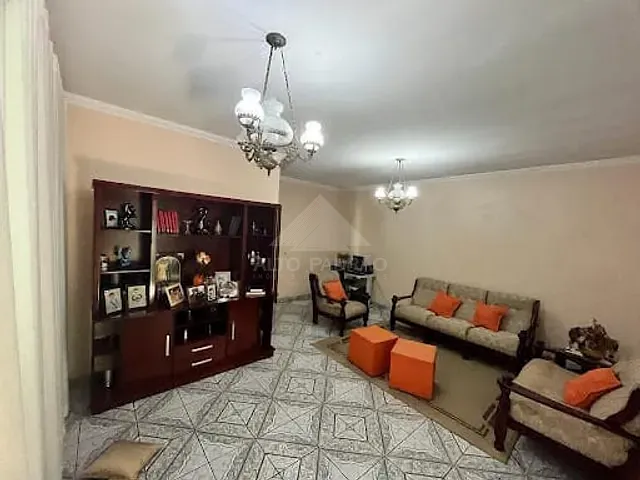 Casa com 250m² 4 quartos e 4 banheiros, à venda, no bairro Vila Assis Brasil em Mauá
