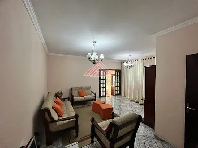 Casa com 250m² 4 quartos e 4 banheiros, à venda, no bairro Vila Assis Brasil em Mauá