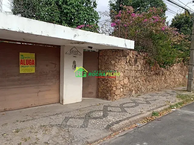 Casa com 1258m², para alugar, no bairro Fátima em Teresina