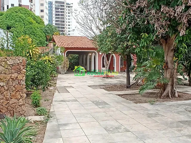 Casa com 1258m², para alugar, no bairro Fátima em Teresina