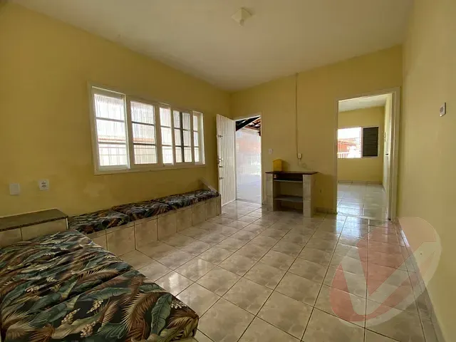 Casa 2 quartos e 1 banheiro, para alugar, no bairro Caiçara em Praia Grande