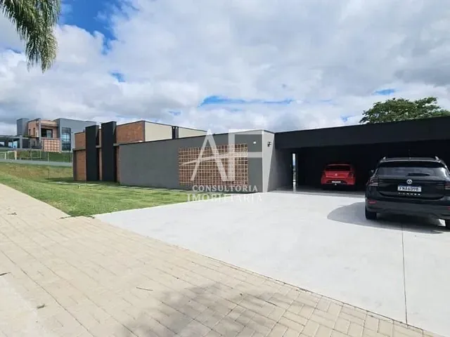 Casa com 2039m² 4 quartos e 4 banheiros, à venda, no bairro Chácara São Félix em Taubaté
