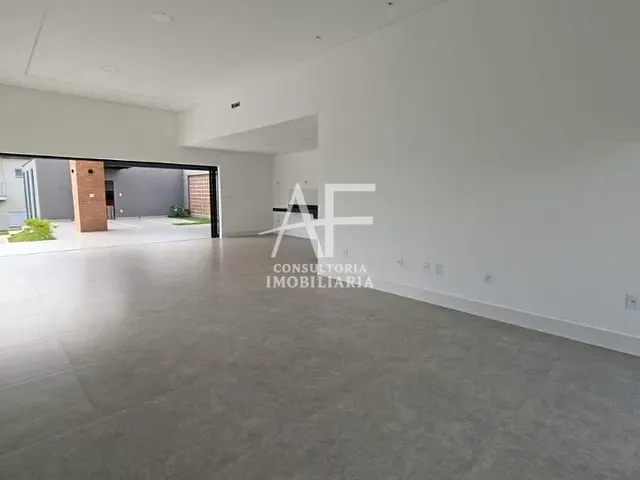 Casa com 2039m² 4 quartos e 4 banheiros, à venda, no bairro Chácara São Félix em Taubaté