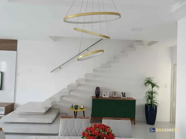 Casa com 300m² 3 quartos e 3 banheiros, à venda, no bairro Parque Novo Jockey em Campos dos Goytacazes