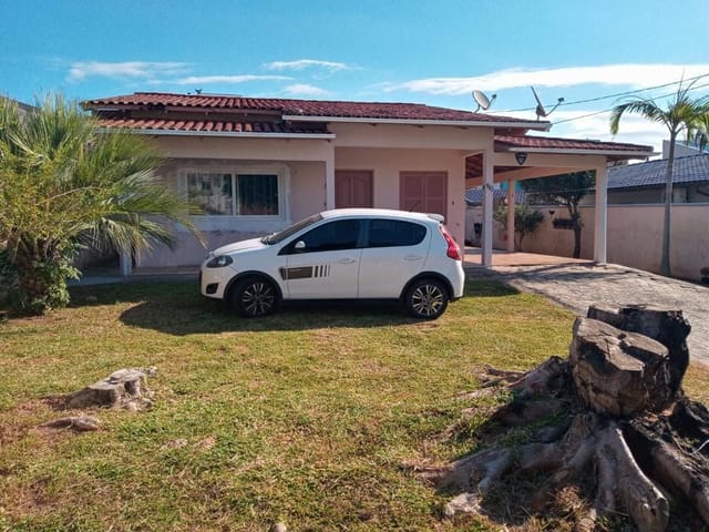 Casa com 453m² 3 quartos e 2 banheiros, à venda, no bairro Ingleses em Florianópolis