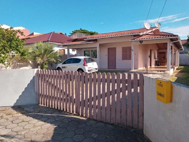 Casa com 453m² 3 quartos e 2 banheiros, à venda, no bairro Ingleses em Florianópolis
