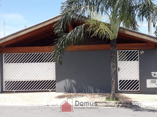Casa com 200m², à venda, no bairro Loteamento Residencial e Comercial Vila São Paulo em Pindamonhangaba