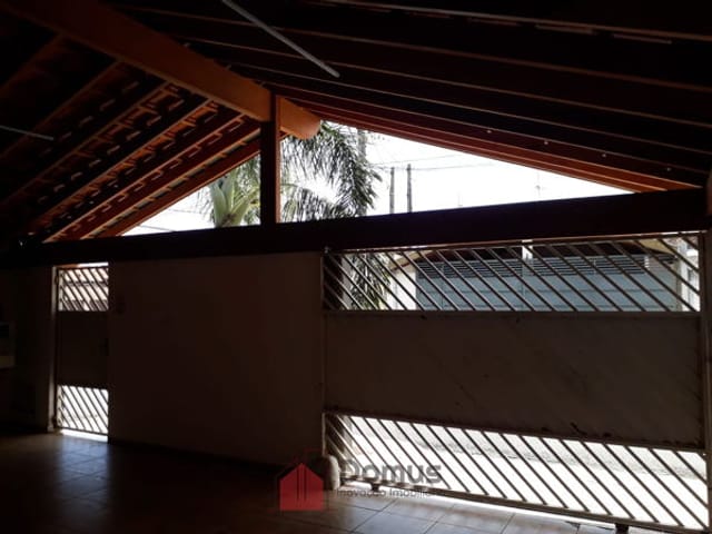 Casa com 200m², à venda, no bairro Loteamento Residencial e Comercial Vila São Paulo em Pindamonhangaba