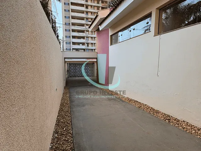 Casa com 600m² 3 quartos e 4 banheiros, à venda ou para alugar, no bairro VILA HARMONIA em ARARAQUARA