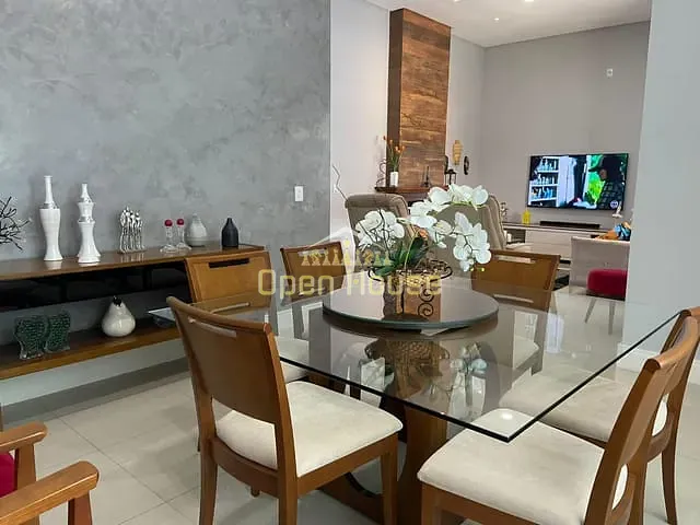 Casa com 360m² 3 quartos e 3 banheiros, à venda, no bairro Jardim Belvedere em Volta Redonda
