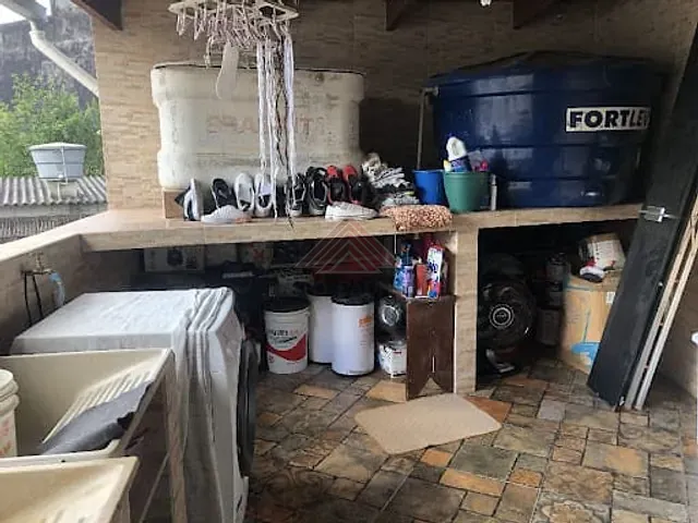 Casa com 205m² 3 quartos e 2 banheiros, à venda, no bairro Jardim Adelina em Mauá