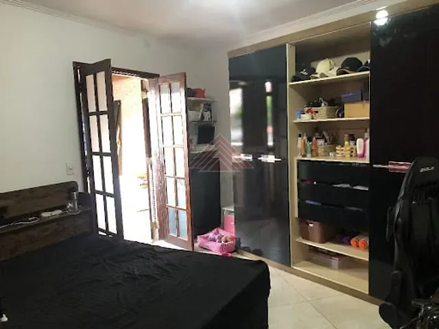 Casa com 205m² 3 quartos e 2 banheiros, à venda, no bairro Jardim Adelina em Mauá