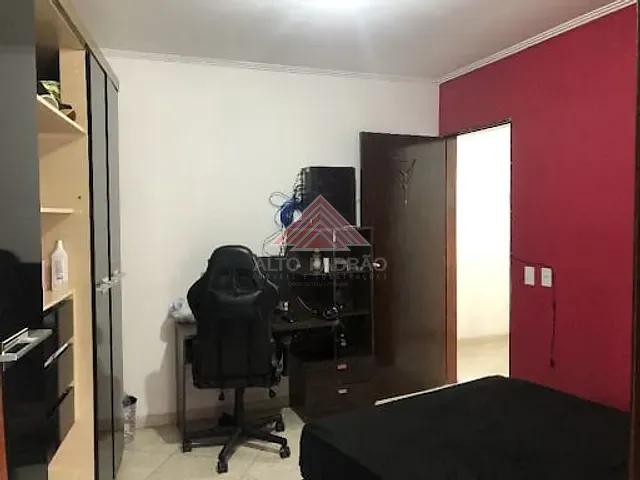 Casa com 205m² 3 quartos e 2 banheiros, à venda, no bairro Jardim Adelina em Mauá