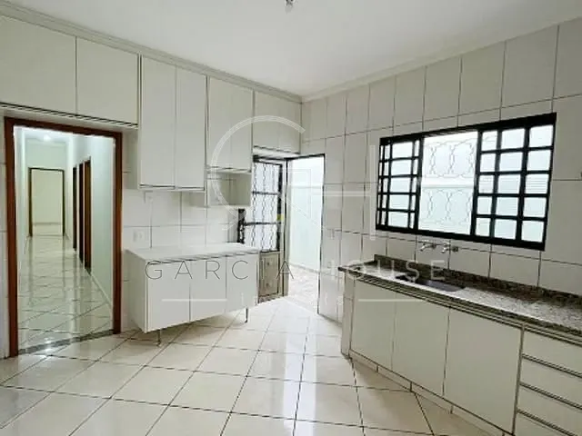 Casa com 150m² 3 quartos e 3 banheiros, à venda, no bairro Parque Ribeirão Preto em Ribeirão Preto